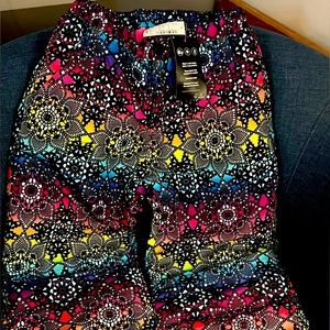 The children’s place girls Snowpants. Brand new with tags. Adorable multi color
